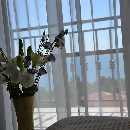 On The Cliff Apartment Obzor