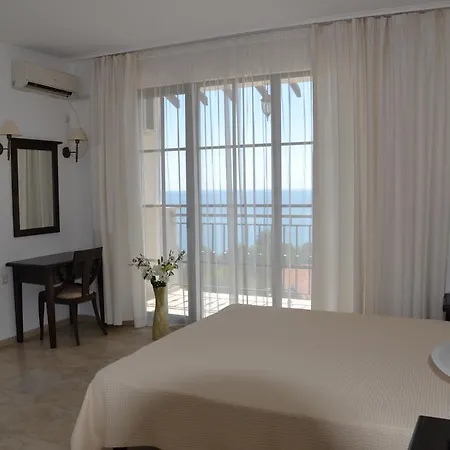 On The Cliff Apartment *