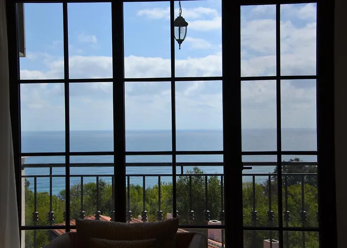 On The Cliff Apartment Obzor